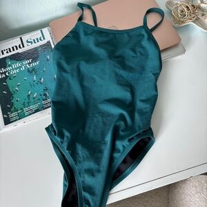 Jolyn Perry One Piece Swimsuit Size 30